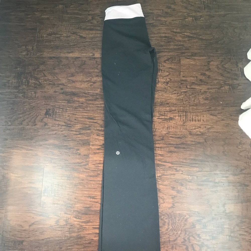 lululemon astro flare pants size 4 TALL